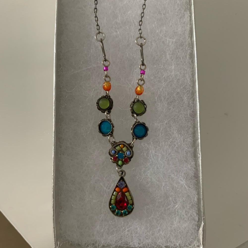 Jem Vintage look necklace